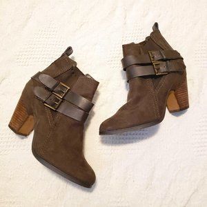Crown Vintage Olive Green Ankle Boot Leather Strap
